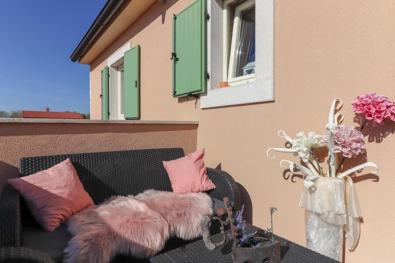 Villa Nona Marija Sveti Lovreč Pazenatički Esterno foto