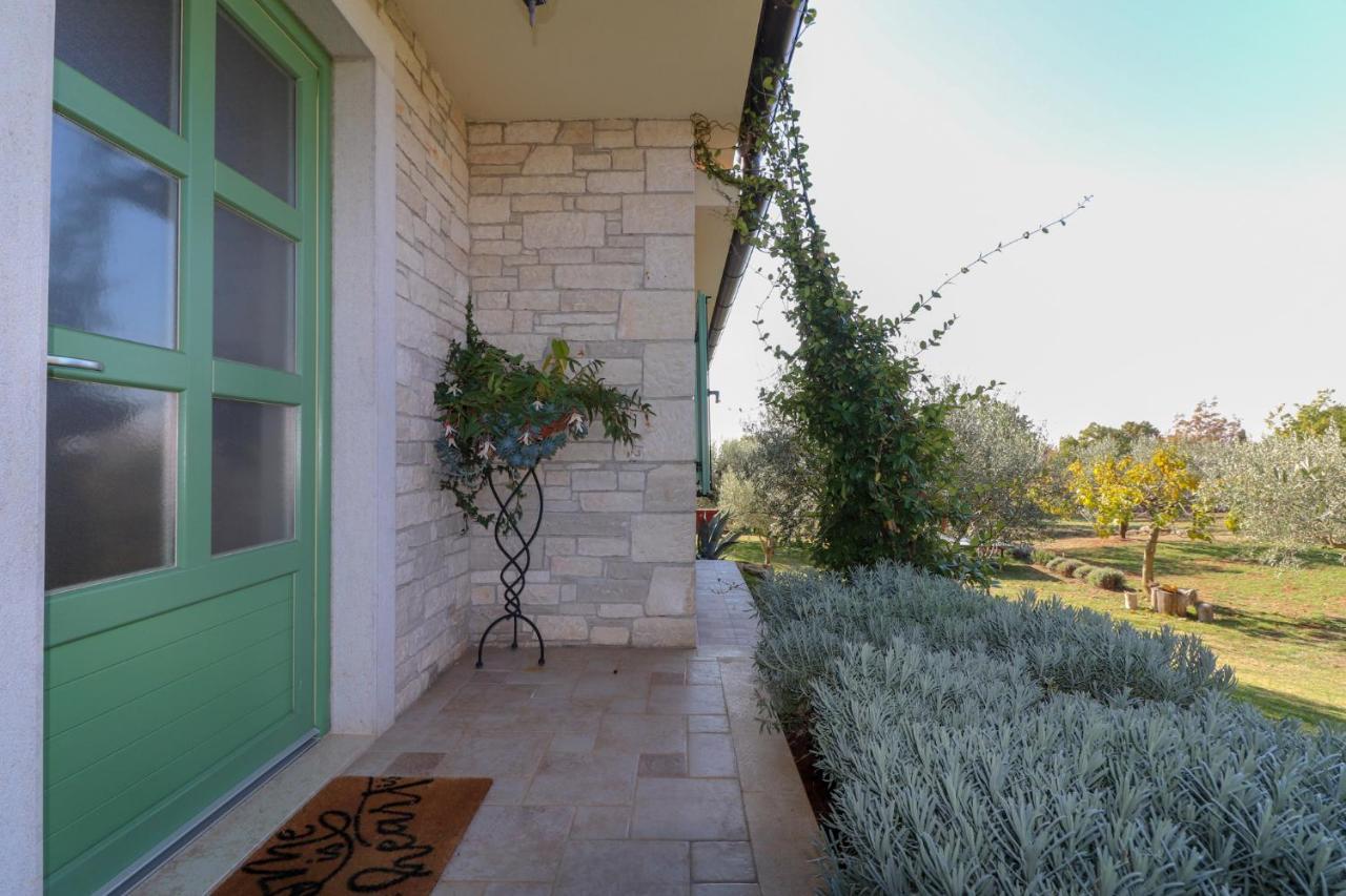 Villa Nona Marija Sveti Lovreč Pazenatički Esterno foto