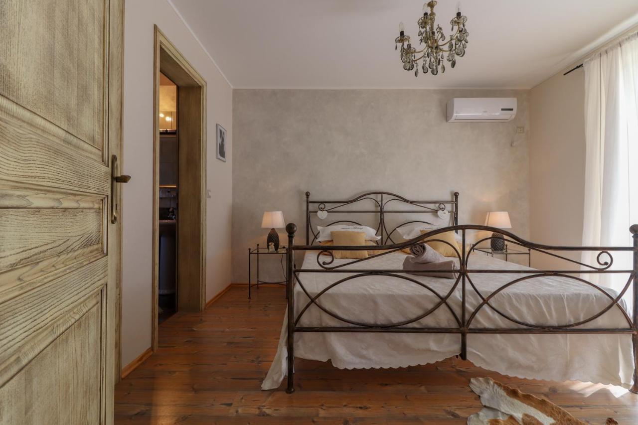Villa Nona Marija Sveti Lovreč Pazenatički Esterno foto